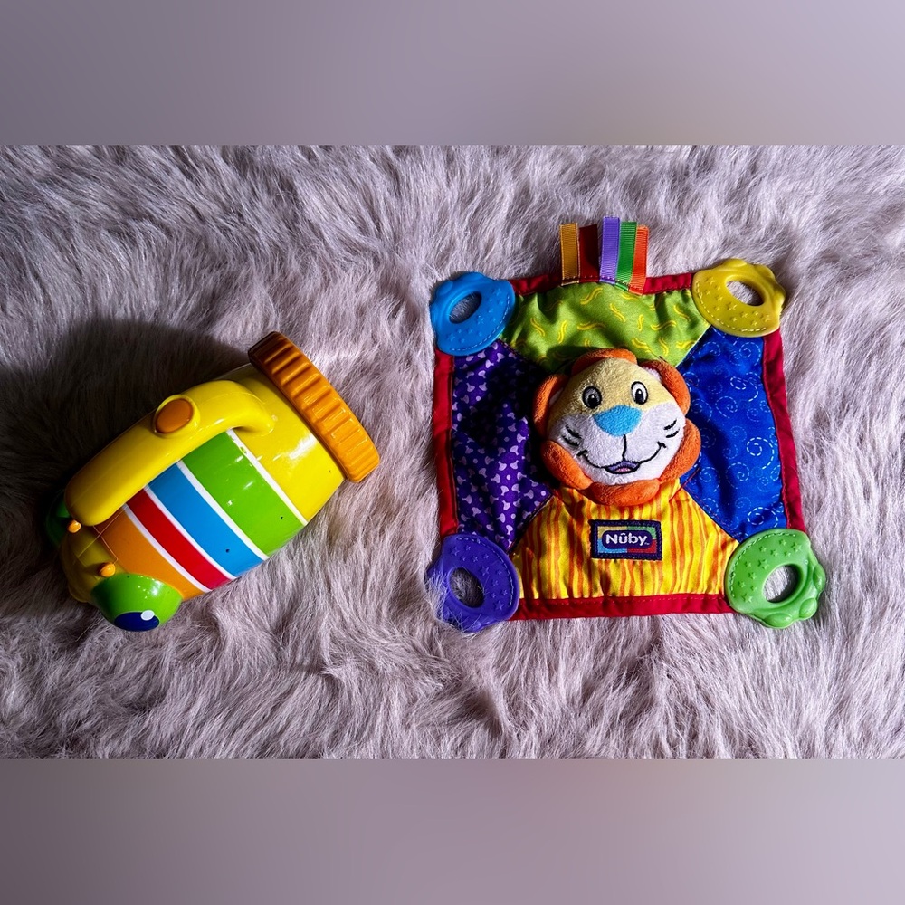 NUBY Baby Lion Sensory Teether & Flash Light Toddler Toy Bundle Set